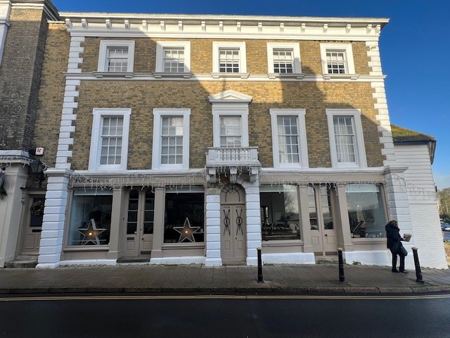 Non-white Building Examples The George in Rye